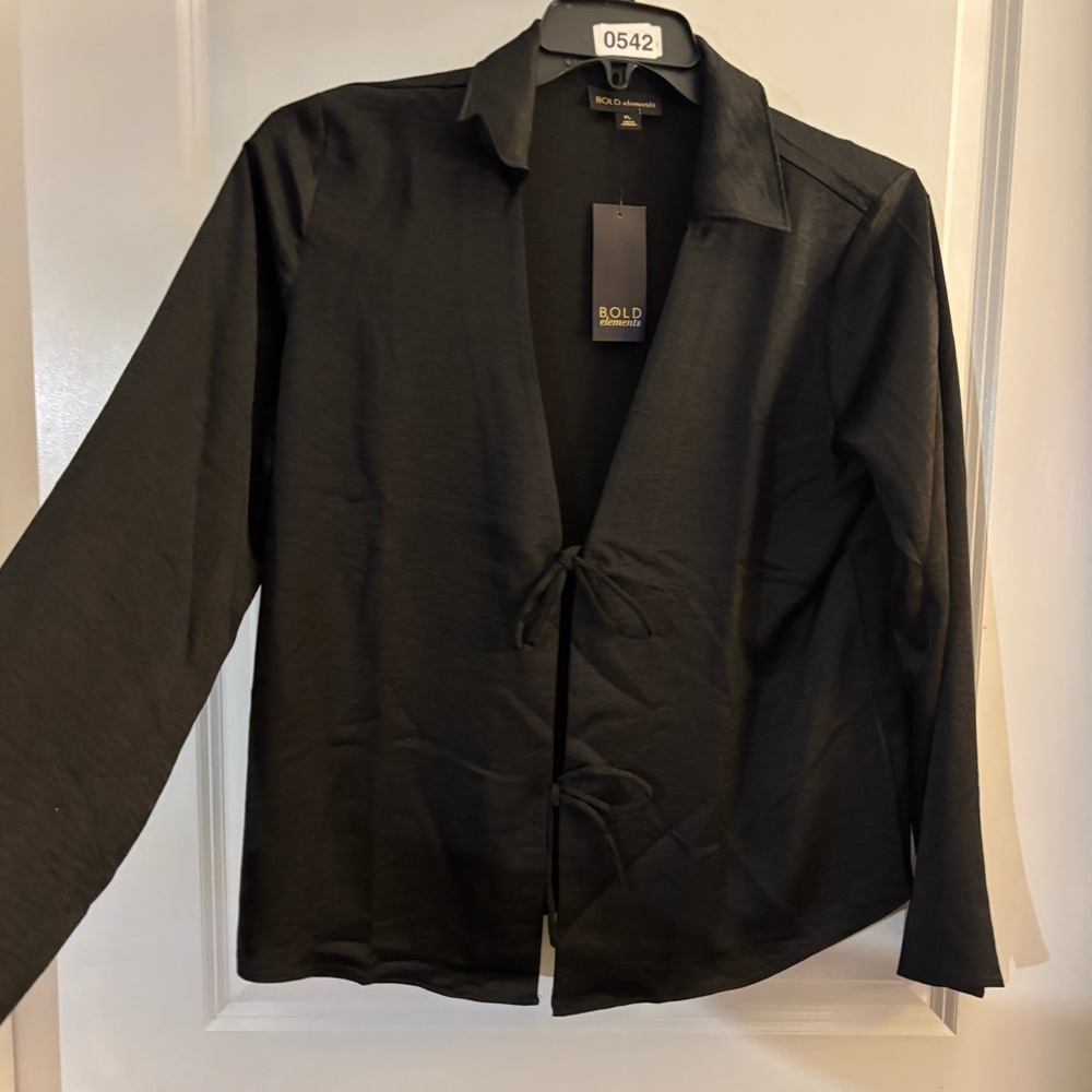 Woman’s BOLD Elements Black Tie-Front Shirt Sz LP NWT